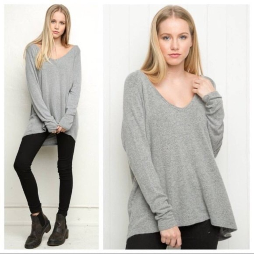 Brandy Melville Long Sleeve V-Neck Top Gray